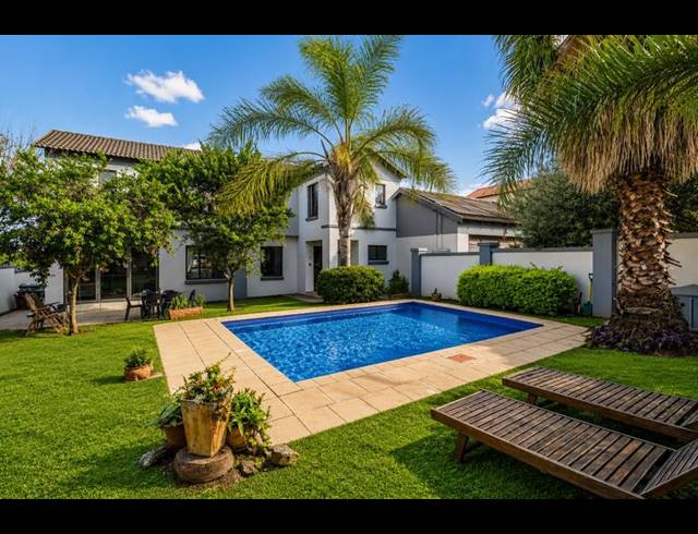 3 BEDROOM HOUSE FOR SALE IN MIDSTREAM ESTATE